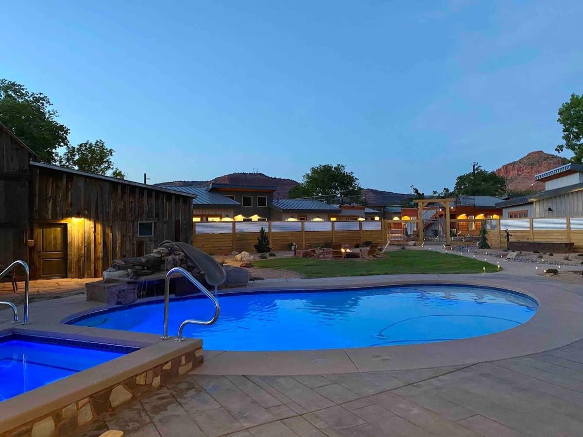קנב Timber & Tin D 2Bed 2Bath W Pool & Rooftop Deck מראה חיצוני תמונה